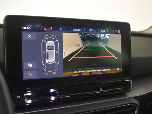 Seat Leon Sportstourer 1.0 eTSI Style Business Intense 111pk DSG/AUTO | Trekhaak | Camera achter | Adaptief... ActivLease financial lease