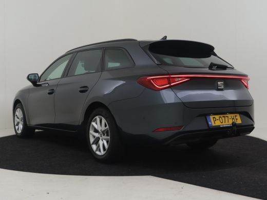 Seat Leon Sportstourer 1.0 eTSI Style Business Intense 111pk DSG/AUTO | Trekhaak | Camera achter | Adaptief... ActivLease financial lease