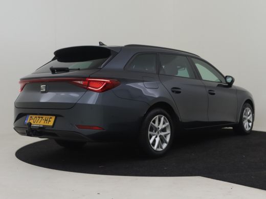 Seat Leon Sportstourer 1.0 eTSI Style Business Intense 111pk DSG/AUTO | Trekhaak | Camera achter | Adaptief... ActivLease financial lease