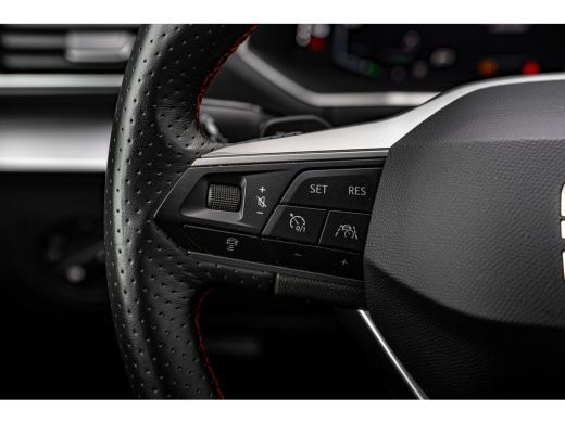 Seat Tarraco 1.4 TSI 245 PK e-Hybrid PHEV FR Business Intense Trekhaak | Keyless | Adaptive cruise control | D... ActivLease financial lease