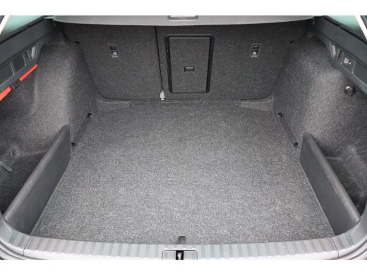 Skoda Octavia Combi 1.5 TSI MHEV Business Edition 149PK | Achteruitrijcamera | Cruise control | Draadloze telef... ActivLease financial lease