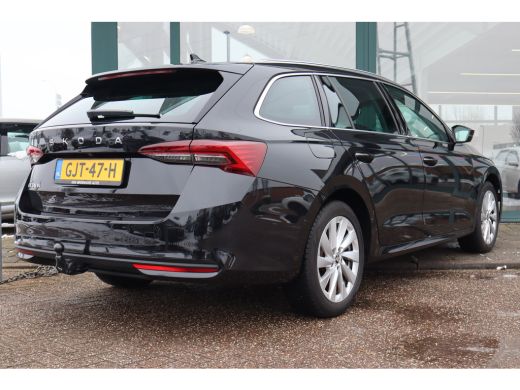 Skoda Octavia Combi 1.5 TSI MHEV Business Edition 149PK | Achteruitrijcamera | Cruise control | Draadloze telef... ActivLease financial lease