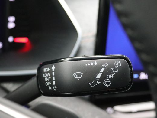 Skoda Octavia Combi 1.5 TSI MHEV Selection 115PK DSG Adaptieve Cruise Control, Parkeersensoren voor en achter, ... ActivLease financial lease