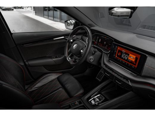 Skoda Octavia Combi 245 PK RS iV Head up | 360 Camera | Trekhaak | Adaptive cruise control | Massagefunctie | C... ActivLease financial lease