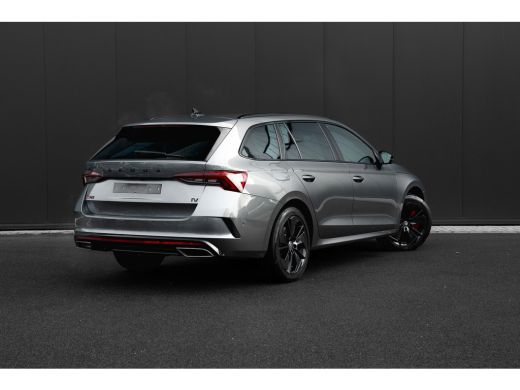 Skoda Octavia Combi 245 PK RS iV Head up | 360 Camera | Trekhaak | Adaptive cruise control | Massagefunctie | C... ActivLease financial lease