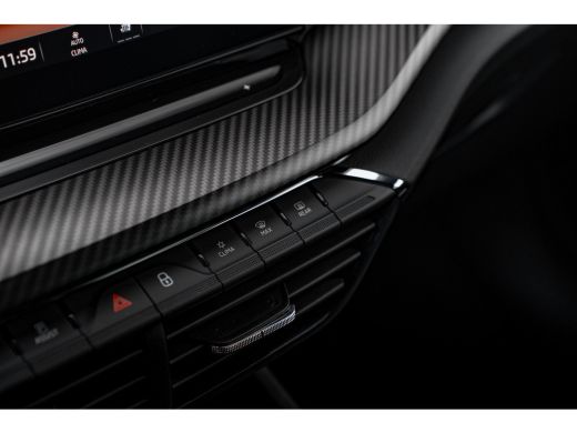 Skoda Octavia Combi 245 PK RS iV Head up | 360 Camera | Trekhaak | Adaptive cruise control | Massagefunctie | C... ActivLease financial lease