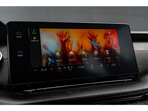 Skoda Octavia Combi 245 PK RS iV Head up | 360 Camera | Trekhaak | Adaptive cruise control | Massagefunctie | C... ActivLease financial lease