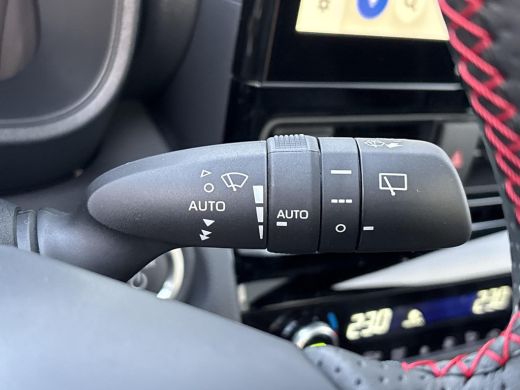 Toyota Yaris Cross 1.5 Hybrid 130 GR Sport **NIEUWE AUTO/ PANORAMA DAK/ DIRECT LEVERBAAR** ActivLease financial lease