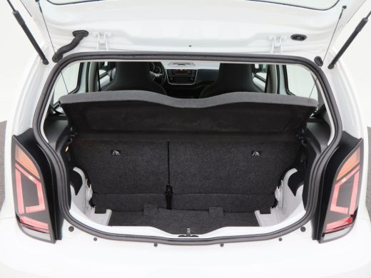 Volkswagen e-up! e-up! | Navigatiesysteem | Achteruitrijcamera | Cruise Control | ECC | 5-Deurs | 60.906 Km ActivLease financial lease