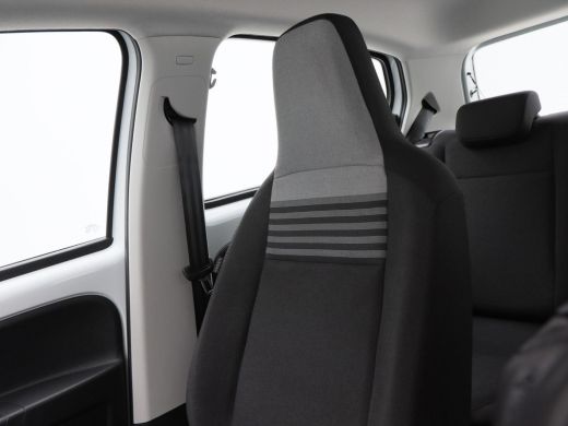 Volkswagen e-up! e-up! | Navigatiesysteem | Achteruitrijcamera | Cruise Control | ECC | 5-Deurs | 60.906 Km ActivLease financial lease