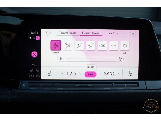 Volkswagen Golf 1.4 eHybrid GTE PANO IQ LIGHTS CAMERA ACC ActivLease financial lease