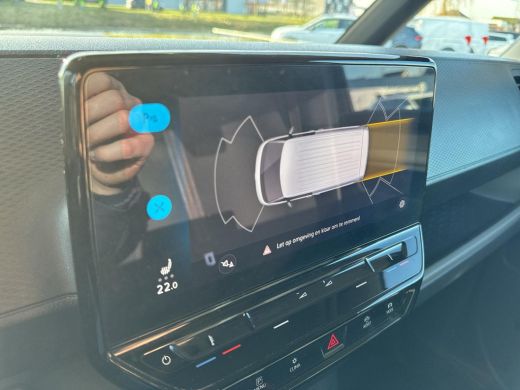 Volkswagen ID. Buzz Cargo Cargo 77 kWh | Trekhaak | Zeer compleet | L1 | 204 pk | SOH 97% | ActivLease financial lease