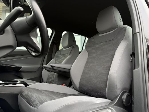 Volkswagen ID.4 Aut. Pro Edition 77kWh | Trekhaak | Navi | LED | Carplay | ActivLease financial lease