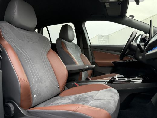 Volkswagen ID.4 First 77 kWh | Trekhaak | Camera | Navi | ActivLease financial lease