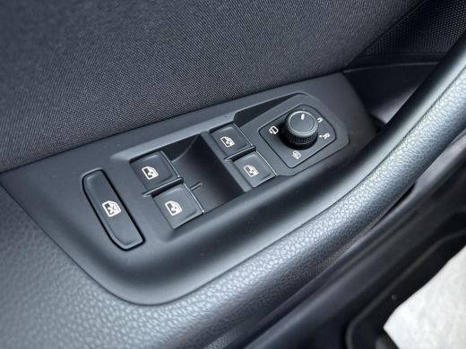 Volkswagen Passat Variant 1.4 TSI PHEV GTE Business | Elec. Klep | LED | App Connect | Trekhaak | SOH 94% | ActivLease financial lease