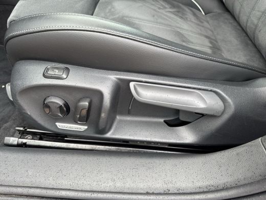 Volkswagen Passat Variant 1.5 eHybrid Business | PHEV | 204 pk | Trekhaak | A-Camera | ERGO | SOH 100% | ActivLease financial lease