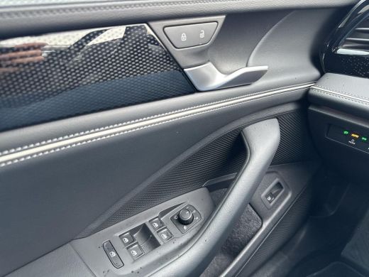 Volkswagen Passat Variant 1.5 eHybrid Business | PHEV | 204 pk | Trekhaak | A-Camera | ERGO | SOH 100% | ActivLease financial lease