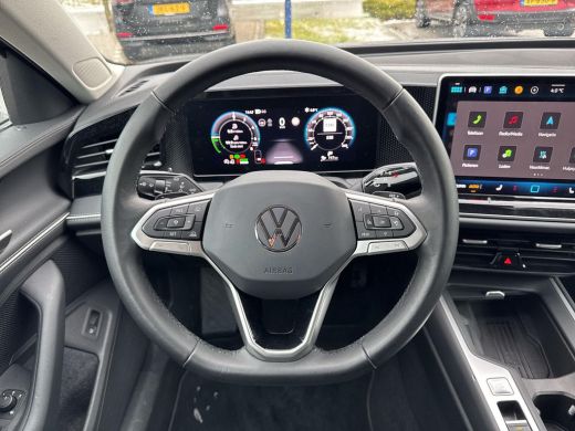 Volkswagen Passat Variant 1.5 eHybrid Business | PHEV | 204 pk | Trekhaak | A-Camera | ERGO | SOH 100% | ActivLease financial lease