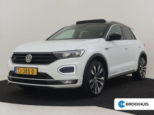 Volkswagen T-Roc 1.5 TSI Sport R-line 150pk/DSG/AUTO Panorama dak | Camera achter | Navigatie | App connect | Adap...