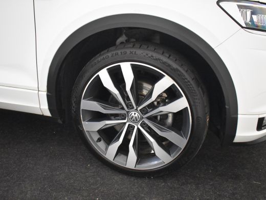 Volkswagen T-Roc 1.5 TSI Sport R-line 150pk/DSG/AUTO Panorama dak | Camera achter | Navigatie | App connect | Adap... ActivLease financial lease