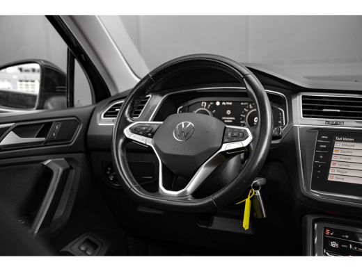 Volkswagen Tiguan 1.4 TSI eHybrid 245PK DSG | Panorama Dak | Apple Carplay | Navi | ActivLease financial lease