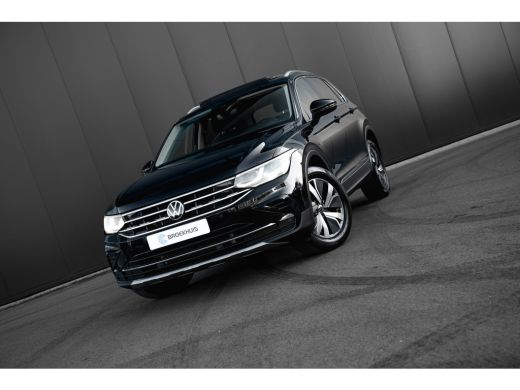 Volkswagen Tiguan 1.4 TSI eHybrid 245PK DSG | Panorama Dak | Apple Carplay | Navi | ActivLease financial lease