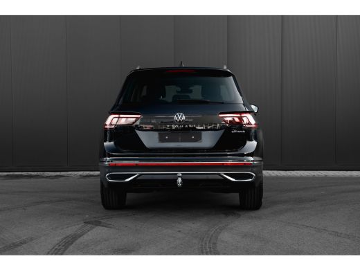 Volkswagen Tiguan 1.4 TSI eHybrid 245PK DSG | Panorama Dak | Apple Carplay | Navi | ActivLease financial lease