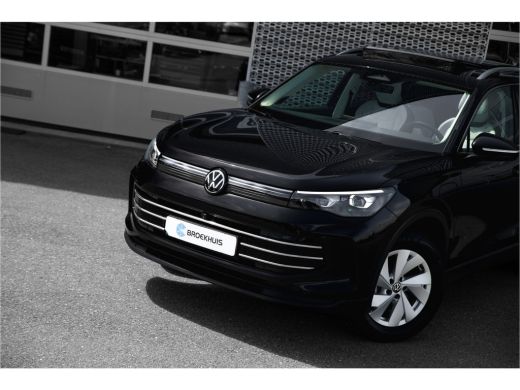 Volkswagen Tiguan 1.5TSi 272pk eHybrid Elegance | Panoramadak | Harman Kardon | Trekhaak | ActivLease financial lease