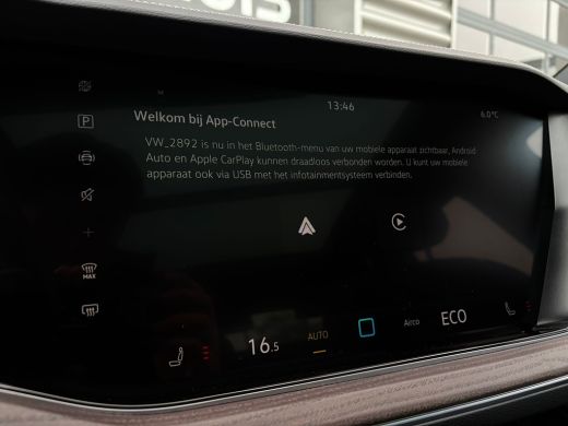 Volkswagen Touareg 3.0 TSi eHybrid 340 pk 4MOTION Elegance | Luchtvering | Elektrische Panoramadak | Achteruitrijcam... ActivLease financial lease