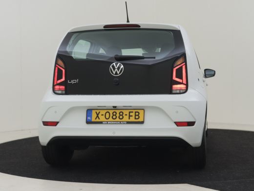 Volkswagen up! 1.0 65pk | Navigatie via smartphone | Cruise control | Airco | Parkeersensoren achter | Camera ac... ActivLease financial lease