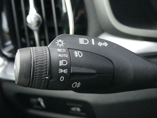 Volvo  V60 2.0 B3 Business Pro | TREKHAAK | ADAPTIVE CRUISE | DODEHOEKDETECTIE | STOEL+STUURVERWARMING | CAM... ActivLease financial lease