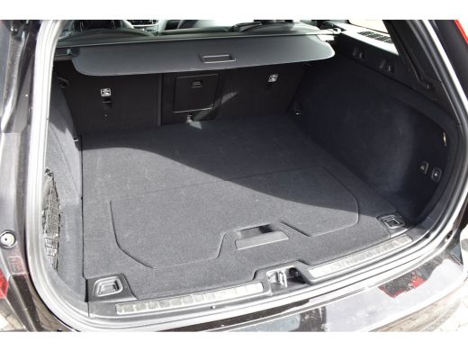 Volvo  V60 T6 Black Pack | Panoramadak | Trekhaak | 360cam | Harman Kardon | ActivLease financial lease