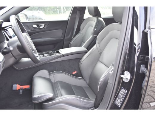 Volvo  V60 T6 Black Pack | Panoramadak | Trekhaak | 360cam | Harman Kardon | ActivLease financial lease