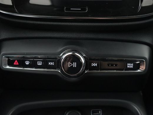 Volvo  XC40 1.5 T4 Recharge R Design Expression | Trekhaak | Leder | Stoel & stuurverwarming | Camera | Carpl... ActivLease financial lease