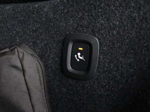 Volvo  XC40 1.5 T4 Recharge R Design Expression | Trekhaak | Leder | Stoel & stuurverwarming | Camera | Carpl... ActivLease financial lease