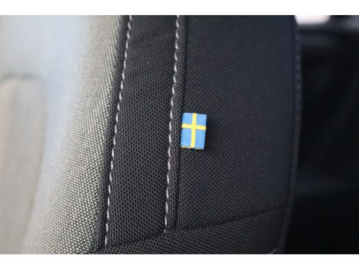 Volvo  XC40 T4 211PK Plus Dark | HK Audio | Memory | Getint Glas | Cruise Control | Stoel&Stuur Verw. ActivLease financial lease