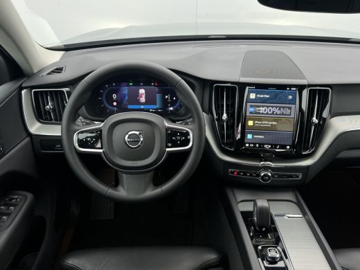 Volvo  XC60 B4 Plus Dark | Trekhaak | Navi | Camera | Memory ActivLease financial lease