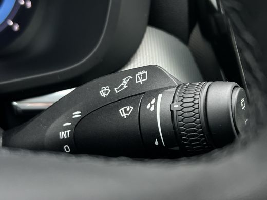 Volvo  XC60 B4 Plus Dark | Trekhaak | Navi | Camera | Memory ActivLease financial lease