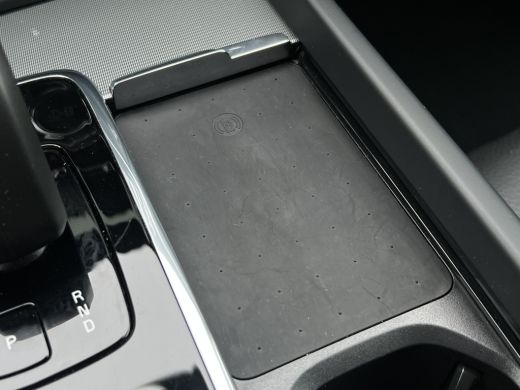 Volvo  XC60 B4 Plus Dark | Trekhaak | Navi | Camera | Memory ActivLease financial lease