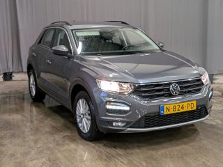 Volkswagen T-Roc 1.0 TSI 110 pk Style | Parkeersensoren | Navigatie | Cruise control adaptief |