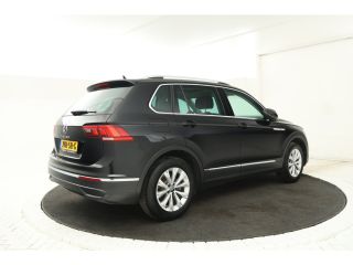 Volkswagen Tiguan 1.5 TSI Elegance Automaat, Volleder, Digital Dash
