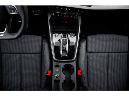 Audi A3 Sportback S edition | Aluminium optiek in het interieur | Assistentiepakket Rijden en Parkeren Pl... ActivLease financial lease