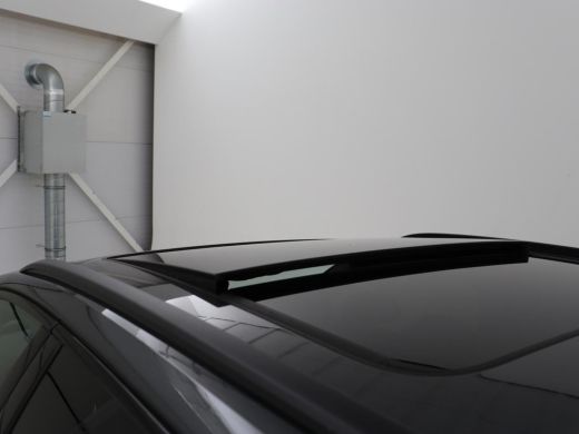 Audi A4 35 TFSI S edition Competition | Panoramadak | Stoelverwarming | Virtual Cockpit | Carplay | Half ... ActivLease financial lease