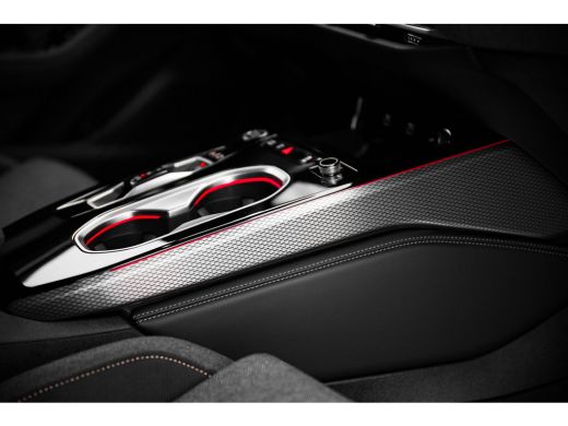 Audi A6 Avant S edition | Adaptive cruise control | Airconditioning 4-zones | Audi sound system ActivLease financial lease