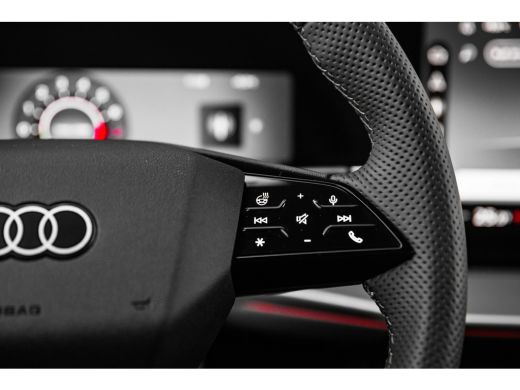 Audi Q3 S edition | Adaptive cruise control | Audi sound system | Cruise control ActivLease financial lease