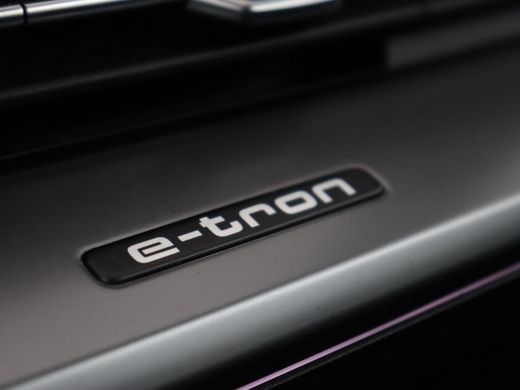 Audi Q4 e-tron 40 Launch Edition Advanced 77 kWh | Stoelverwarming | Adaptive cruise | Camera | SONOS Sound | Ma... ActivLease financial lease