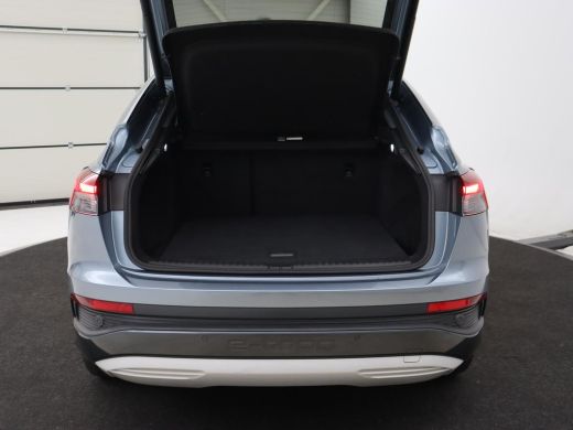 Audi Q4 e-tron 40 Launch Edition Advanced 77 kWh | Stoelverwarming | Adaptive cruise | Camera | SONOS Sound | Ma... ActivLease financial lease