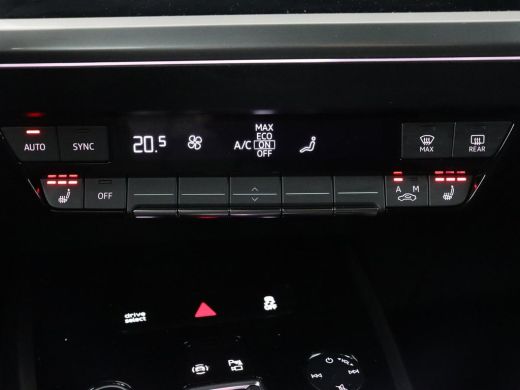 Audi Q4 e-tron 40 Launch Edition Advanced 77 kWh | Stoelverwarming | Adaptive cruise | Camera | SONOS Sound | Ma... ActivLease financial lease