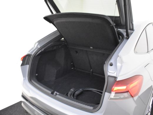 Audi Q4 e-tron 40 S edition 77 kWh 204pk | Head up display | Camera achter | Sons Audio | Navigatie | App connec... ActivLease financial lease