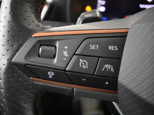 CUPRA Formentor 1.4 e-Hybrid VZ Performance | SOH 100%! Panorama dak | Dodehoekdetectie | Camera achter | Adaptie... ActivLease financial lease